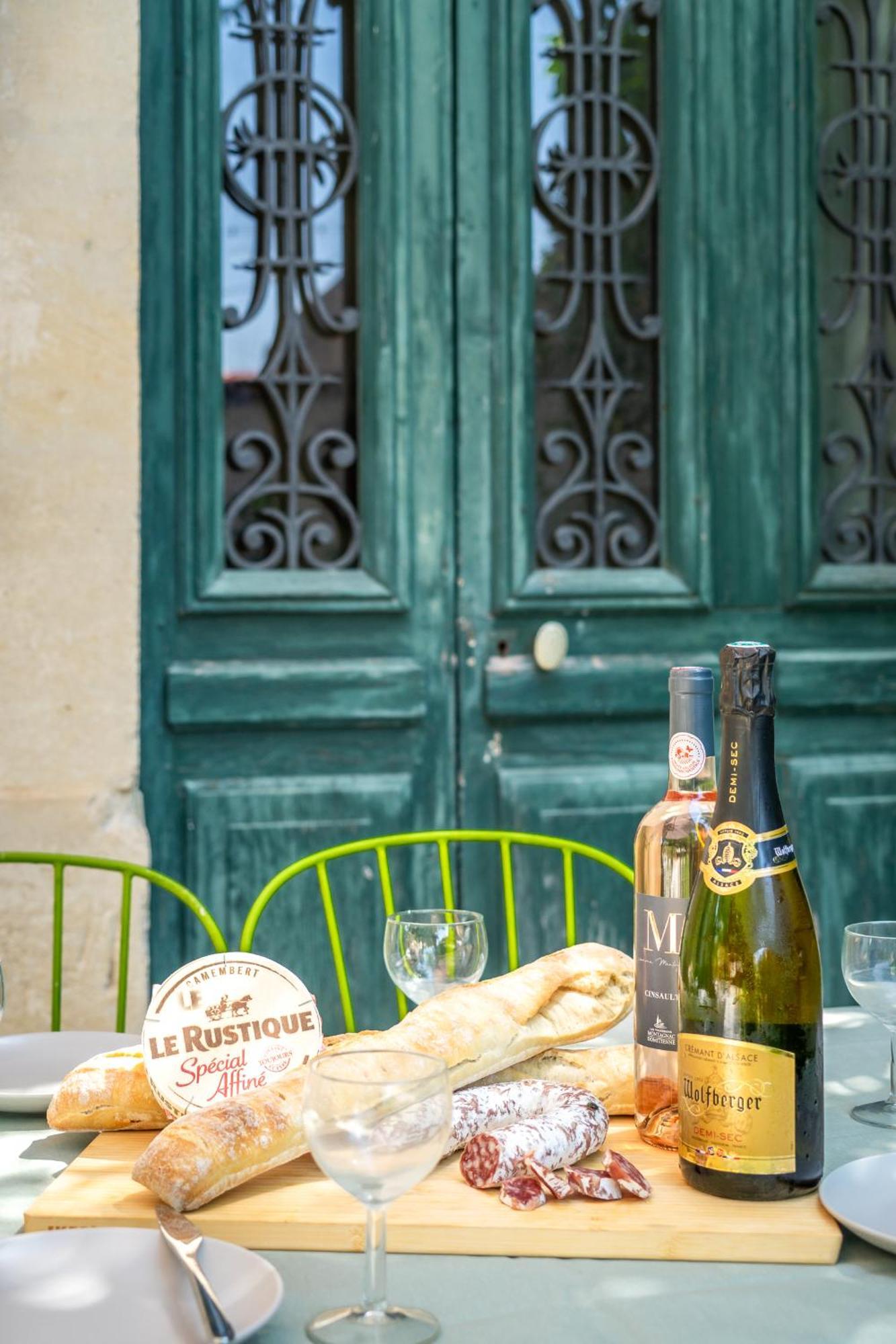 Ultimate Relaxation For Family Or Group At Renowned Couvent Des Ursulines, A Tranquil Escape In Historic Pezenas Βίλα Δωμάτιο φωτογραφία
